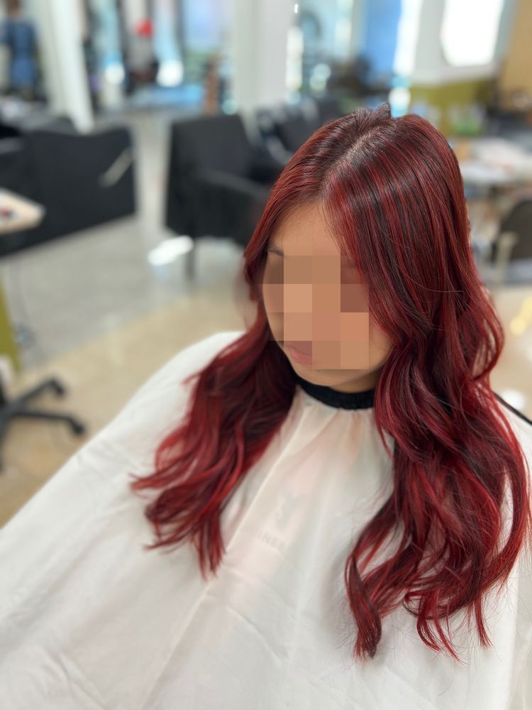 Amy Hair Logo