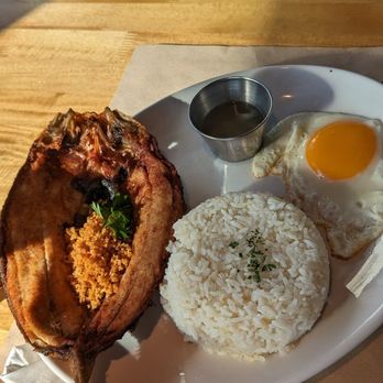 tamp - Bangos - Cafes Near Me - Cebu City, CEB