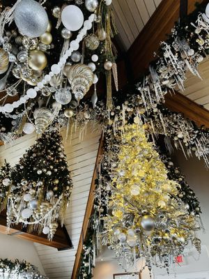 Charlies of Bay Head by null