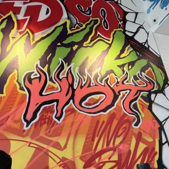 Dave's Hot Chicken - Chicken Shop Near Me - Boston, Massachusetts Dave's Hot Chicken - Chicken Shop Near Me - Boston, Massachusetts