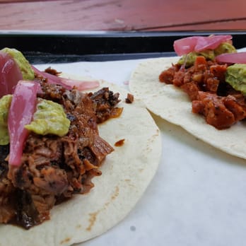 Matt's BBQ - Chopped brisket and chopped sausage tacos - Food Trucks Near Me - Portland, Oregon