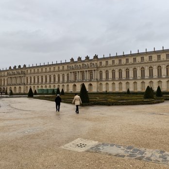 Château de Versailleo - Outside where the garden is - Landmarks & Historical Buildings Near Me - Versailles, 78 Château de Versailleo - Outside where the garden is - Landmarks & Historical Buildings Near Me - Versailles, 78