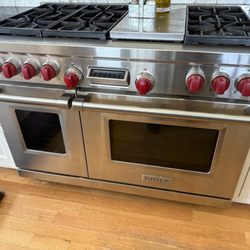 ABC Homes - The customer reported that their Wolf oven wasn't heating properly. During diagnostics, we found a failed thermostat control.