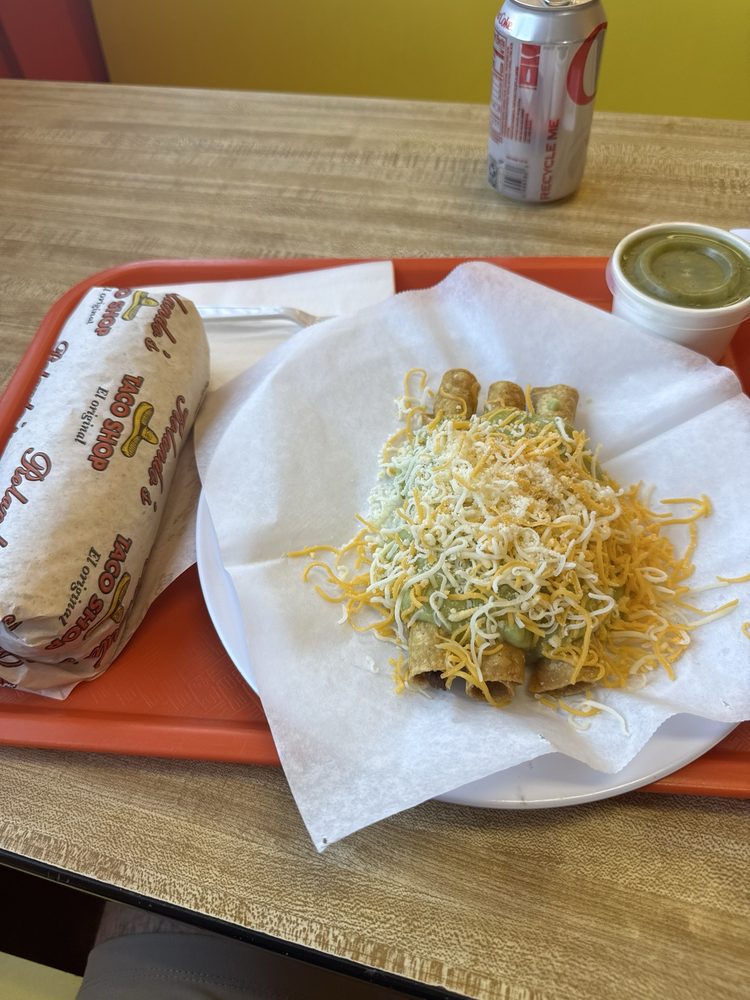 Rolandos Taco Shop