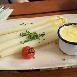 AUGUSTINER SCHÜTZENGARTEN - Spargel