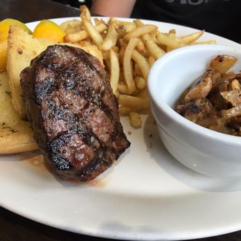 Red's Diner Ramsay - Red's Steak Sandwich - Diners Near Me - Calgary, Alberta Red's Diner Ramsay - Red's Steak Sandwich - Diners Near Me - Calgary, Alberta