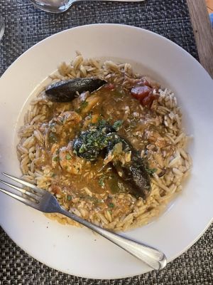 The Palisades Restaurant by null