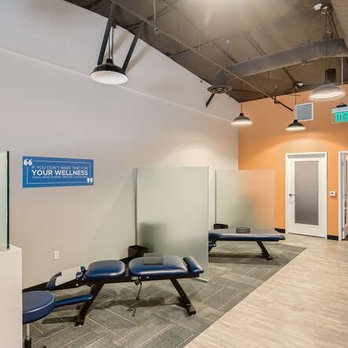 NuSpine Chiropractic - Chiropractors Near Me - Vista, California