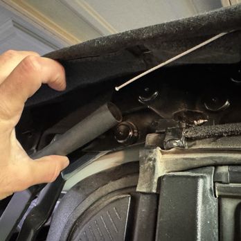 Envision Ford Duarte - Broken soft top cable - Auto Repair Near Me - Duarte, California Envision Ford Duarte - Broken soft top cable - Auto Repair Near Me - Duarte, California