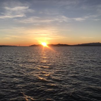 Skates On The Bay - Seafood Near Me - Berkeley, California