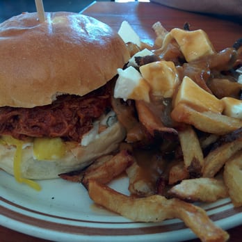 Falling Sky Brewing - Pulled Pork + Poutine ($10 "Pork + Pint" lunch special + $1.50 poutine upgrade - pint not pictured) - Gastropubs Near Me - Eugene, Oregon