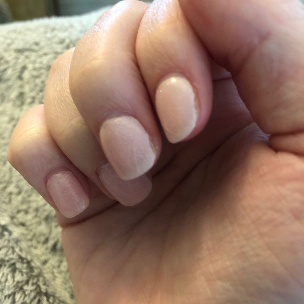 Red Tip Nails - Nail Salons Near Me - La Grange, Texas
