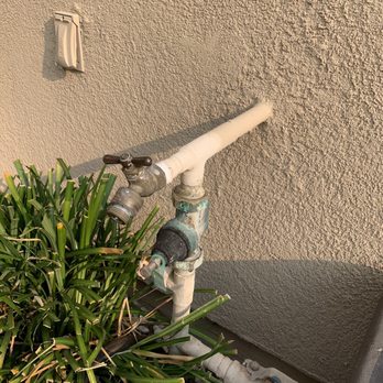 Sal Cal Plumbing and Drain - Leaking water pressure regulator - Plumbing Near Me - Corona, California Sal Cal Plumbing and Drain - Leaking water pressure regulator - Plumbing Near Me - Corona, California