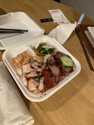 Nhu Lan Bakery & Sandwiches by null