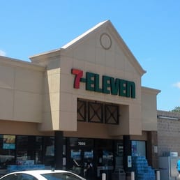 7-Eleven in all its glory!