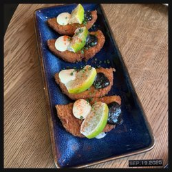 Ayla - Crab cakes (14 Euros)