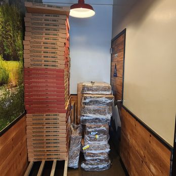 Mountain Mike's Pizza - Blocked bathroom access. - Pizza Near Me - Richmond, California