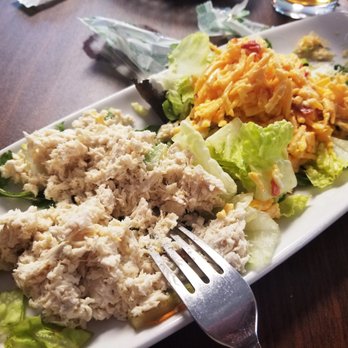 Creekside Restaurant - Appetizer... just plain shredded dry chicken and dry pimento cheese. - Coffee & Tea Near Me - Cave Spring, Georgia Creekside Restaurant - Appetizer... just plain shredded dry chicken and dry pimento cheese. - Coffee & Tea Near Me - Cave Spring, Georgia