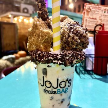 JoJo’s Shake Bar - River North - Toffee shake - Diners Near Me - Chicago, Illinois