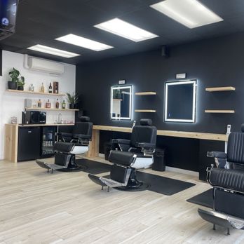 Wally’s Barbershop - Super clean and awesome spot - Barbers Near Me - Carlsbad, California Wally’s Barbershop - Super clean and awesome spot - Barbers Near Me - Carlsbad, California
