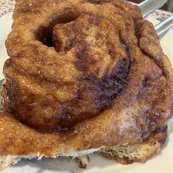 Village Baker Cafe - Cinnamon bun - Bakeries Near Me - Bowen Island, British Columbia Village Baker Cafe - Cinnamon bun - Bakeries Near Me - Bowen Island, British Columbia