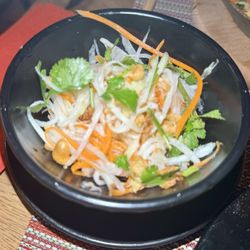 Mahun Smoked Food & Sushi