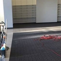 Top2Bottom Cleaning - Commercial Clean