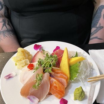 Sumo Sushi - Chirashi - Sushi Bars Near Me - Maple Valley, Washington Sumo Sushi - Chirashi - Sushi Bars Near Me - Maple Valley, Washington
