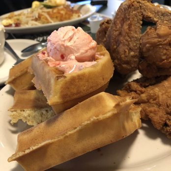 Metro Diner - Chicken n waffles - Breakfast & Brunch Near Me - Venice, Florida Metro Diner - Chicken n waffles - Breakfast & Brunch Near Me - Venice, Florida
