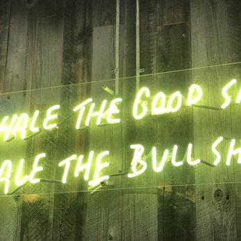False Idol - Bathroom sign - Cocktail Bars Near Me - San Diego, California
