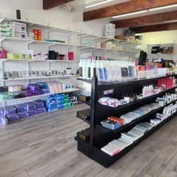 L E Beauty Salon supply - Gloves, Aprons, Ibd, Nail Files, Backscratchers, Implements and tools Professionals only