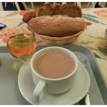 Hotel Montchapet - Un peu léger le petit dej'... - Hotels Near Me - Dijon, 21 Hotel Montchapet - Un peu léger le petit dej'... - Hotels Near Me - Dijon, 21