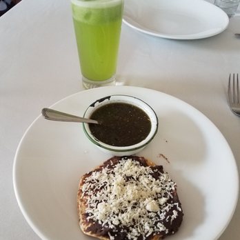 Casa Hidalgo - Black bean tostada with an agua of cucumber lime - Mexican Near Me - Cuernavaca, MOR