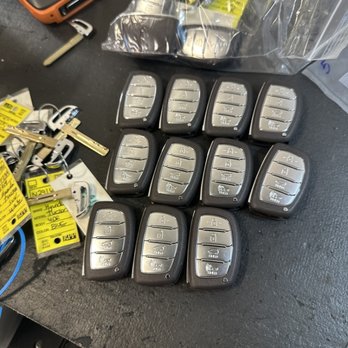 Door N Key Locksmith - All Hyundai key fobs in stock - Keys & Locksmiths Near Me - West Palm Beach, Florida