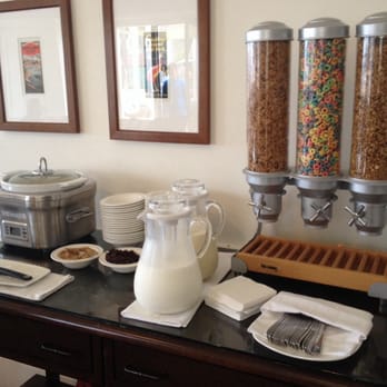 Pavilion Hotel - Oatmeal is a recent addition apparently! Simultaneously waters and chunky. - Hotels Near Me - Avalon, California