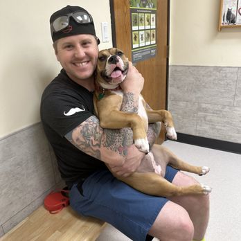 Oak View Veterinary Hospital - Brian and Bella waiting to get her shots - Veterinarians Near Me - Green Bay, Wisconsin