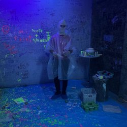 Smash Zone - Awesome new glow in the dark splatter room goto. Smashzonewi.com to book your splatter room.