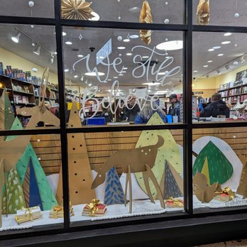 Anderson's Bookshop - Bookstores Near Me - Downers Grove, Illinois