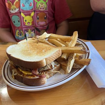 The FarmHouse Restaurant - The Whole Farm burger and fries-fries were fresh and so good! My youngest loved the burger-4.5/5! - Breakfast & Brunch Near Me - Stephenson, Michigan The FarmHouse Restaurant - The Whole Farm burger and fries-fries were fresh and so good! My youngest loved the burger-4.5/5! - Breakfast & Brunch Near Me - Stephenson, Michigan