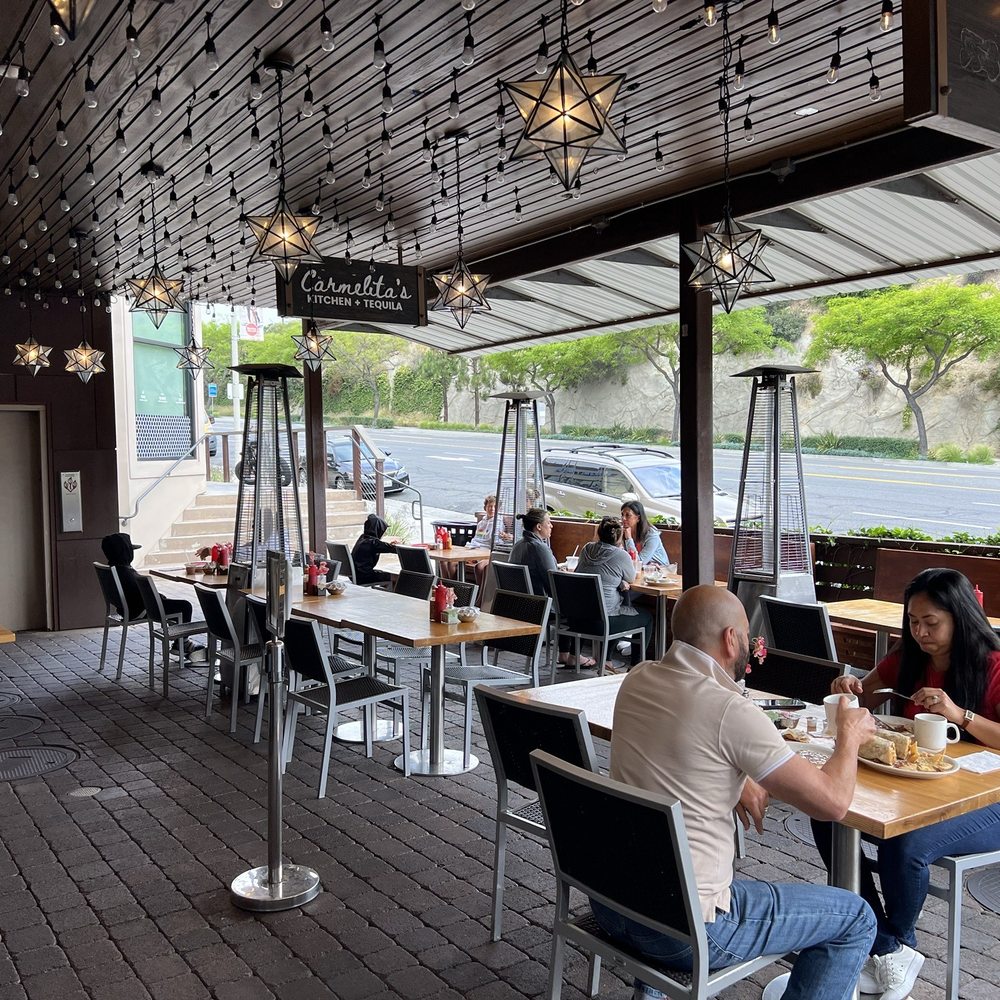 Stacks Pancake House - Outdoor seating facing PCH - Breakfast & Brunch Near Me - Dana Point, California Stacks Pancake House - Outdoor seating facing PCH - Breakfast & Brunch Near Me - Dana Point, California