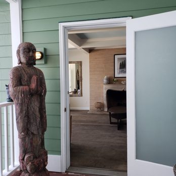Driftwood Kitchen - Entrance to the restaurant - Seafood Near Me - Laguna Beach, California