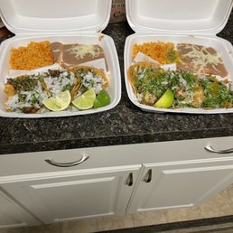 Tres taco dinner special carnitas y asada Tres taco dinner special carnitas y asada