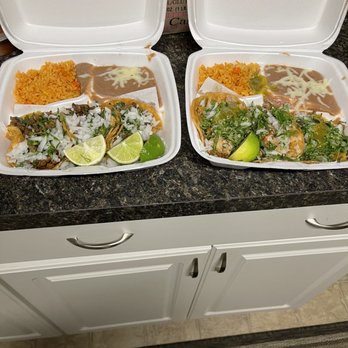 La Guanajuato - Tres taco dinner special carnitas y asada - Mexican Near Me - Delavan, Wisconsin La Guanajuato - Tres taco dinner special carnitas y asada - Mexican Near Me - Delavan, Wisconsin