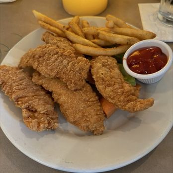The Common Man Restaurant - Chicken Tenders - American Near Me - Lincoln, New Hampshire The Common Man Restaurant - Chicken Tenders - American Near Me - Lincoln, New Hampshire