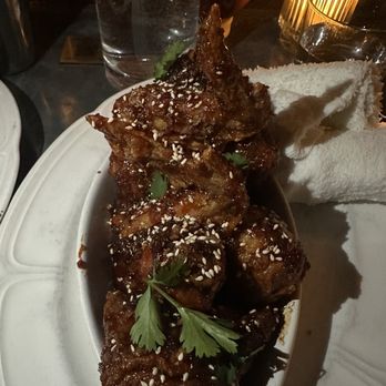 Au Cheval - General Jane's Honey-Fried Chicken - Bars Near Me - Chicago, Illinois