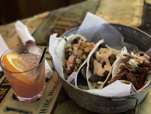 Tin Lizzy's Cantina by null
