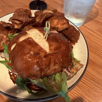 Dish Society - Burger - Southern Near Me - Austin, Texas