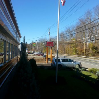 202 Diner - Diners Near Me - Cortlandt, New York