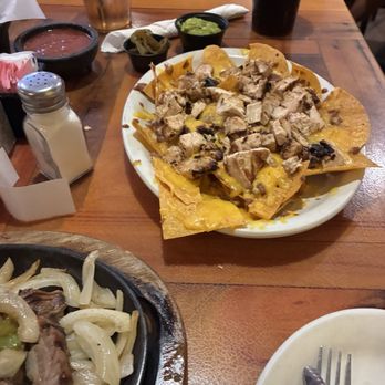 Esparza's Restaurante Mexicano - Fajita Nachos Large - Mexican Near Me - Grapevine, Texas Esparza's Restaurante Mexicano - Fajita Nachos Large - Mexican Near Me - Grapevine, Texas