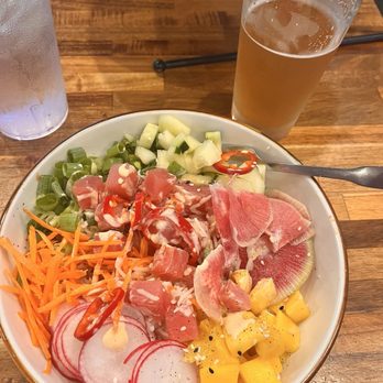 TennFold Brewing - Ahi Ahi Tuna Poke Bowl (DS) - Pizza Near Me - Nashville, Tennessee
